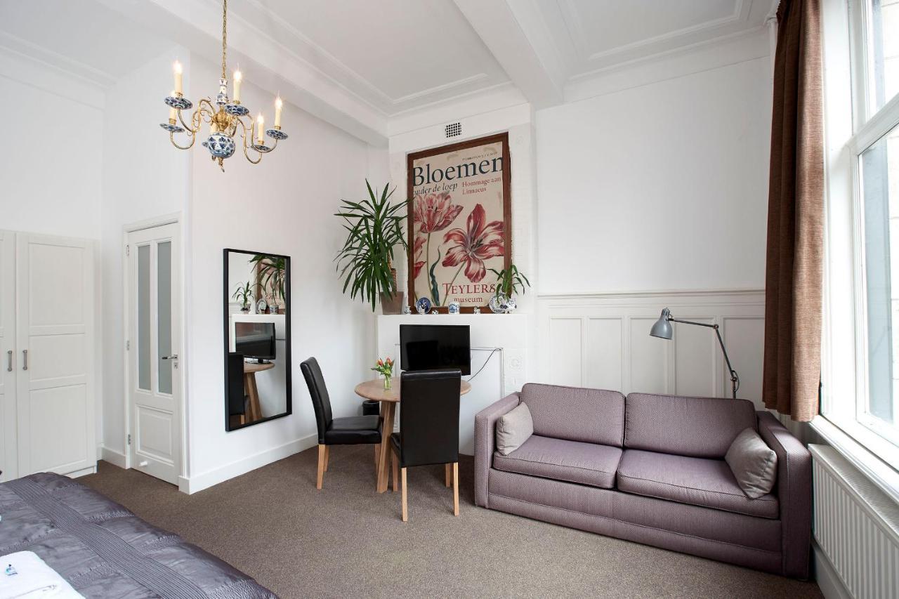 Bed & Breakfast Hotel Malts Хаарлем Екстериор снимка