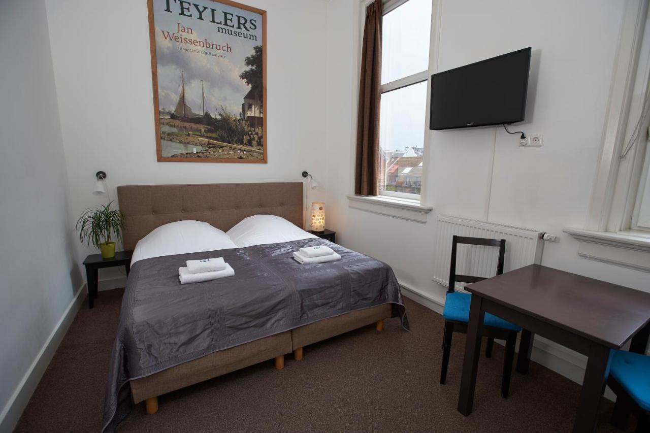 Bed & Breakfast Hotel Malts Хаарлем Екстериор снимка