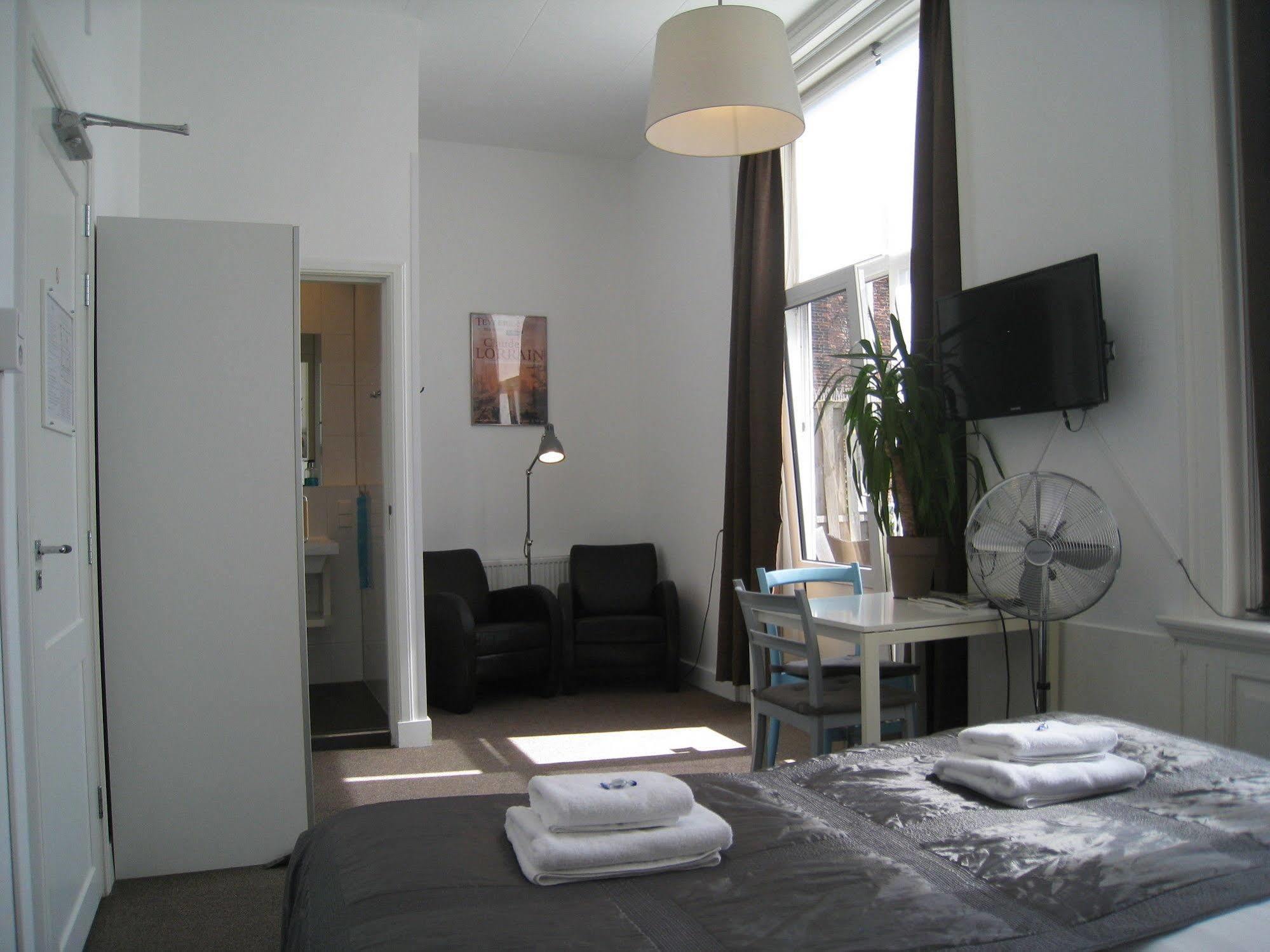 Bed & Breakfast Hotel Malts Хаарлем Екстериор снимка